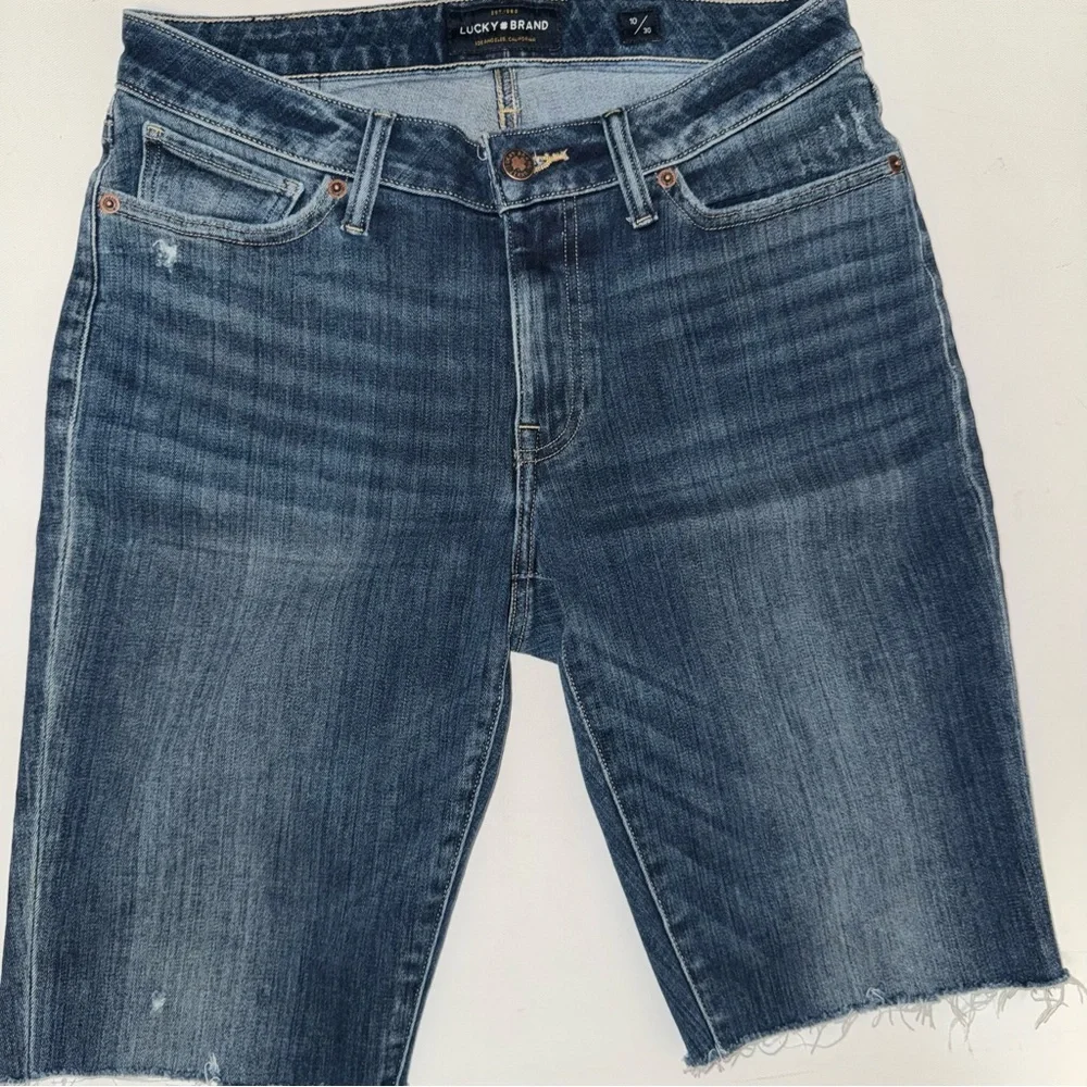Women’s Lucky Brand Blue Jean Denim Cutoff Shorts. - Picture 2 of 7